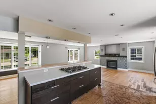 219 Summit Dr, Port Washington, WI 53074 - Photo 8