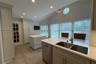 9385 N Lake Dr, Bayside, WI 53217 - Photo 10