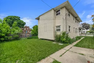 7029 W Hampton Ave, Milwaukee, WI 53218 - Photo 52