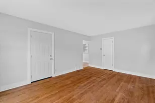 7029 W Hampton Ave, Milwaukee, WI 53218 - Photo 6