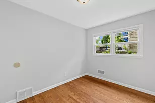 7029 W Hampton Ave, Milwaukee, WI 53218 - Photo 38