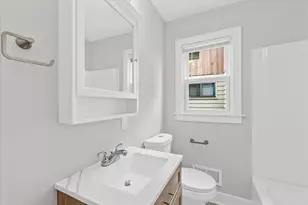 7029 W Hampton Ave, Milwaukee, WI 53218 - Photo 14