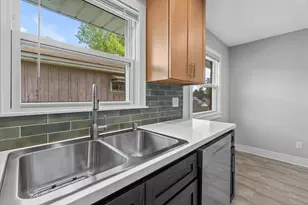7029 W Hampton Ave, Milwaukee, WI 53218 - Photo 24