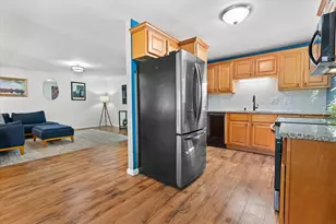 5613 Exeter St, Greendale, WI 53129 - Photo 10