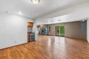 864 Mallinger Dr, Port Washington, WI 53074 - Photo 18