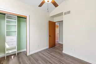 864 Mallinger Dr, Port Washington, WI 53074 - Photo 14