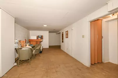 8100 W Lynmar Ter, Milwaukee, WI 53222 - Photo 22