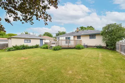 8100 W Lynmar Ter, Milwaukee, WI 53222 - Photo 26