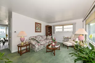 8100 W Lynmar Terrace, Milwaukee, WI 53222 - Photo 6