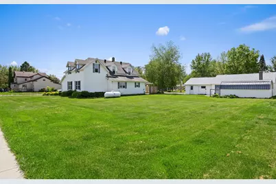 201 W Hogg St, Melrose, WI 54642 - Photo 22