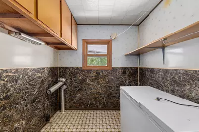 201 W Hogg St, Melrose, WI 54642 - Photo 8