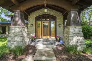 7541 S Cambridge Dr, Franklin, WI 53132 - Photo 8