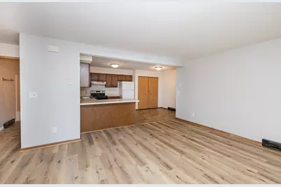 605  Bakertown Dr #A, Sullivan, WI 53178 - Photo 2