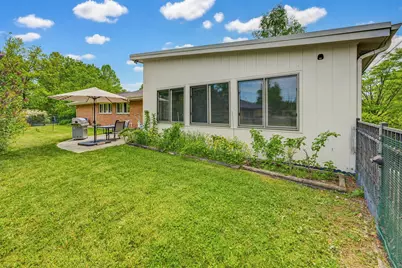 6757 N Santa Monica Blvd, Fox Point, WI 53217 - Photo 40