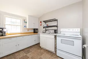 8513 W North Ave, Wauwatosa, WI 53226 - Photo 40