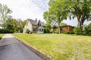 8513 W North Ave, Wauwatosa, WI 53226 - Photo 4