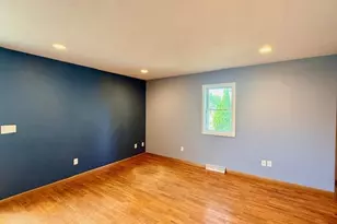 213 Cedar St, Houston, MN 55943 - Photo 2