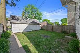 2167 N 39th St, Milwaukee, WI 53208 - Photo 26