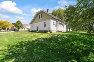 206 Oak St, Slinger, WI 53086 - Photo 22