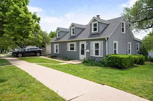 549 Briody St, Burlington, WI 53105 - Photo 1