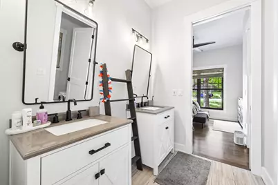 542  Berwyn Dr, Fontana, WI 53125 - Photo 32