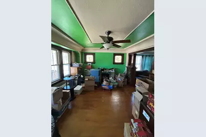 1645 S 65th St, West Allis, WI 53214 - Photo 8