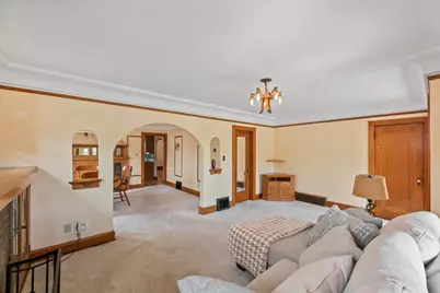2145 S 65th St, West Allis, WI 53219 - Photo 8