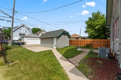 2145 S 65th St, West Allis, WI 53219 - Photo 30
