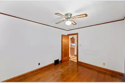 2145 S 65th St, West Allis, WI 53219 - Photo 18