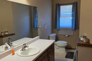 5611 Windward Dr, Racine, WI 53406 - Photo 14