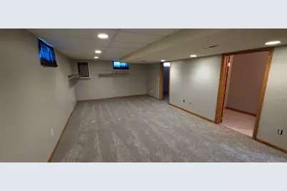 5611  Windward Dr, Racine, WI 53406 - Photo 22