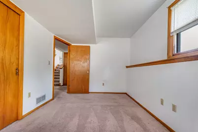 9611 W Darnel Ave, Milwaukee, WI 53224 - Photo 32