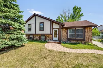 9611 W Darnel Ave, Milwaukee, WI 53224 - Photo 1