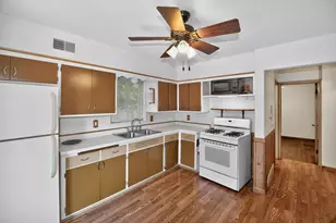 10111 W Cleveland Ave, West Allis, WI 53227 - Photo 30