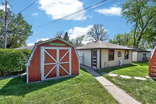 10111 W Cleveland Ave, West Allis, WI 53227 - Photo 12
