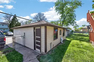 10111 W Cleveland Ave, West Allis, WI 53227 - Photo 10