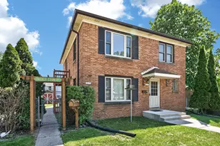 10111 W Cleveland Ave, West Allis, WI 53227 - Photo 2