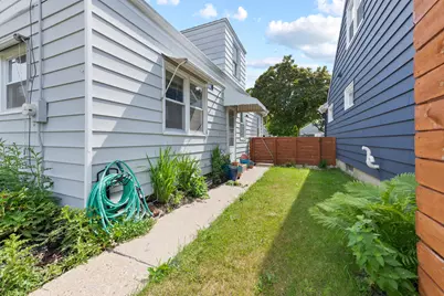 3813 N 81st St, Milwaukee, WI 53222 - Photo 24