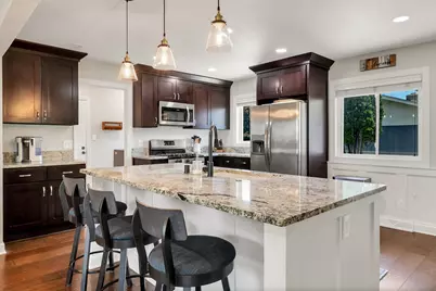 8975 N Santa Monica Blvd, Bayside, WI 53217 - Photo 2