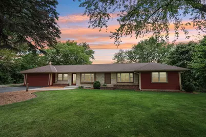 1010  Rolling Green Dr, Brookfield, WI 53186 - Photo 2