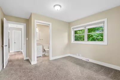 1010  Rolling Green Dr, Brookfield, WI 53186 - Photo 16