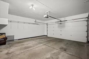 220 E Reservoir Ave, Milwaukee, WI 53212 - Photo 28