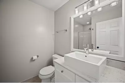 220 E Reservoir Ave, Milwaukee, WI 53212 - Photo 24