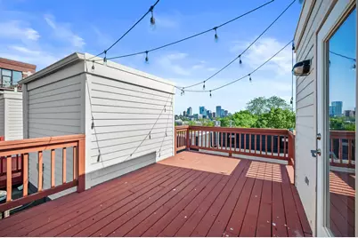 220 E Reservoir Ave, Milwaukee, WI 53212 - Photo 26