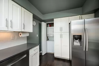 13350 W Bluemound Rd #2, Elm Grove, WI 53122 - Photo 10