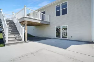 625 Mary Way, Slinger, WI 53086 - Photo 32