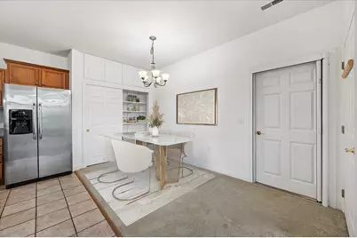 8614 S Stratford Rd, Oak Creek, WI 53154 - Photo 6
