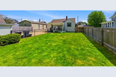 206 W Second St, Oconomowoc, WI 53066 - Photo 2