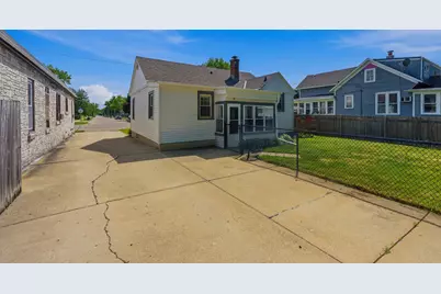 206 W Second St, Oconomowoc, WI 53066 - Photo 20
