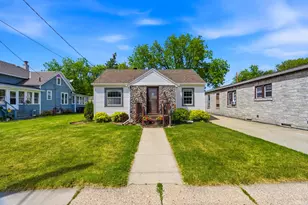 206 W 2nd St, Oconomowoc, WI 53066 - Photo 22